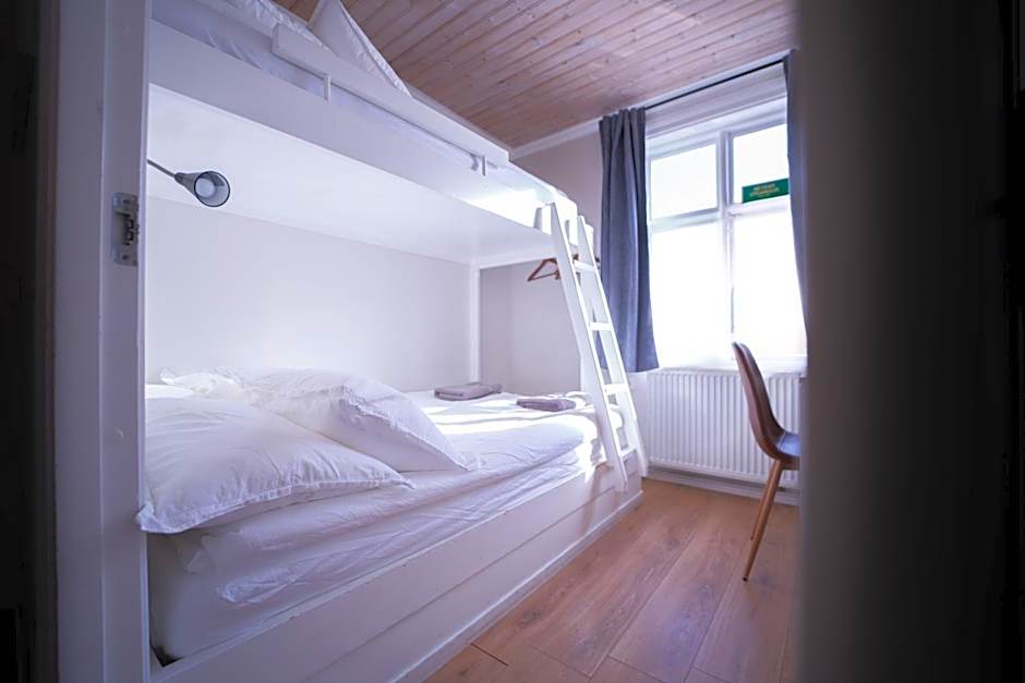 1908 Hostel by Tröll