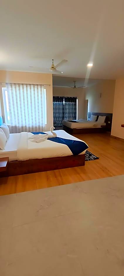 Hotel Sagar Tarang (Berries Group)