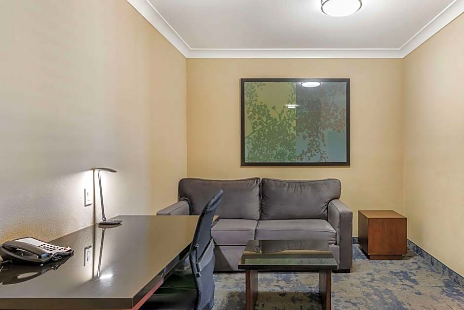 Best Western Plus Avita Suites