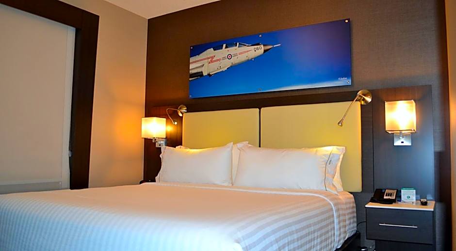 Holiday Inn Express & Suites Cold Lake By IHG