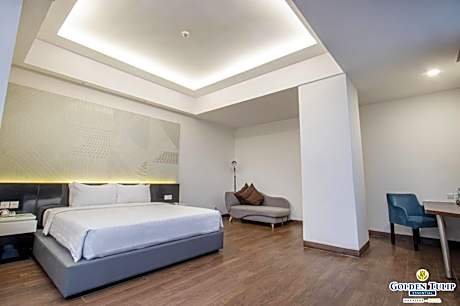 Executive Queen Room