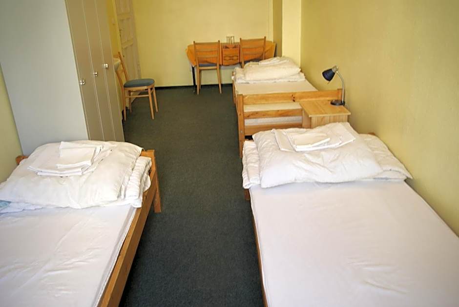 Happy go Lucky Hotel  Hostel