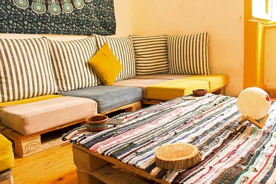 Ithaka Mansheya Hostel Alexandria