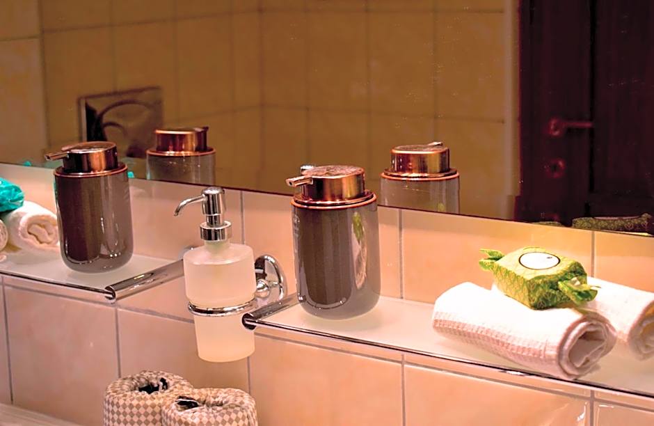 Carmen Art Hotel