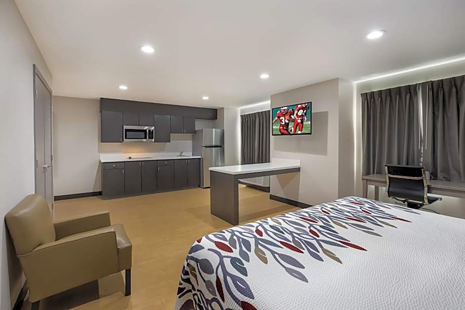 Red Roof Inn Sulphur