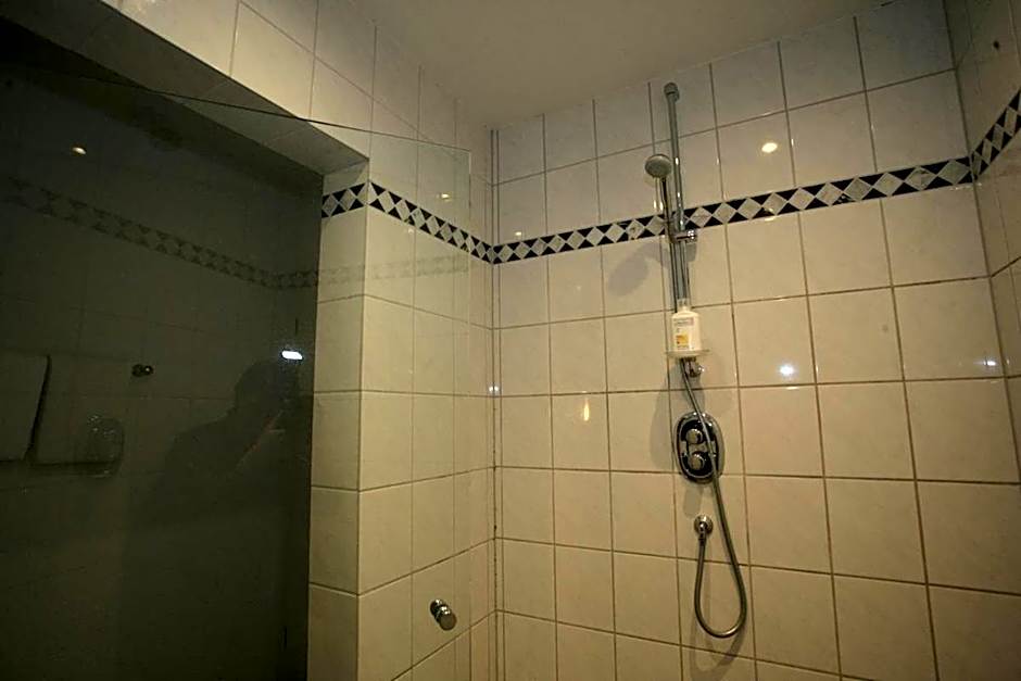Stargaze Home Hotel