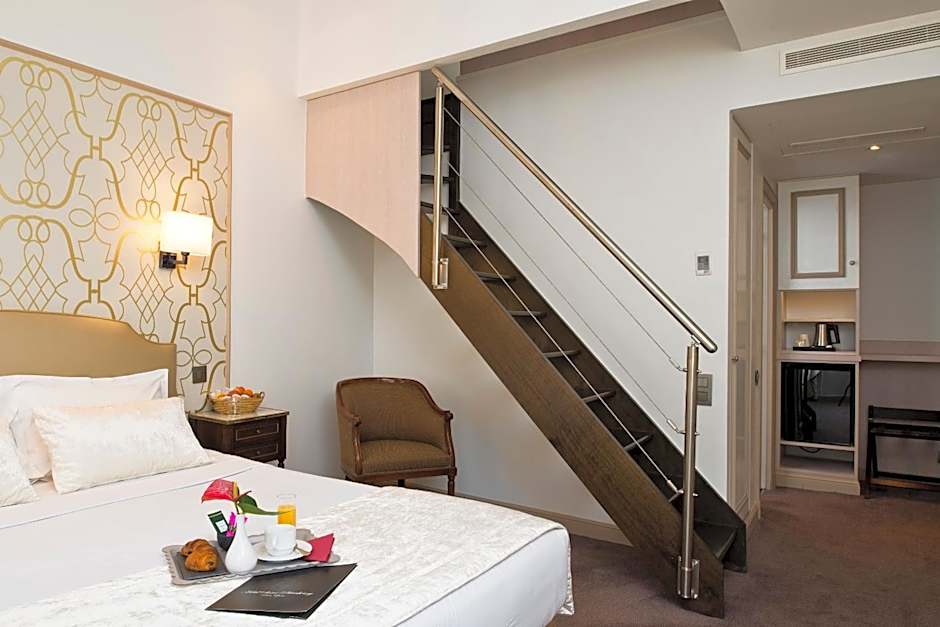 Hotel Saint Petersbourg Opera