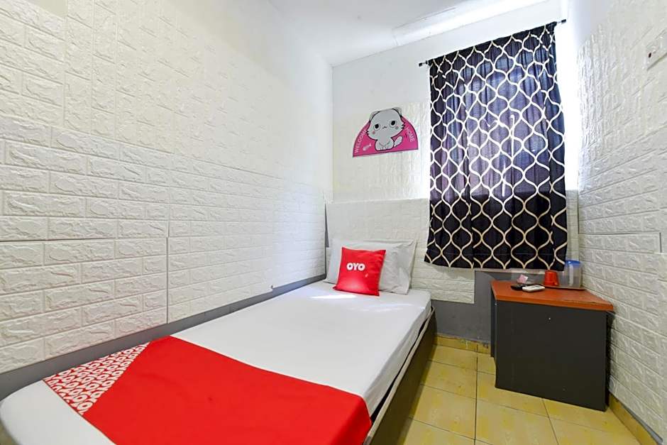 Hotel O Indah