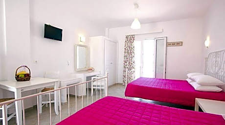 Superior Studio with Sea View (4 Adults)