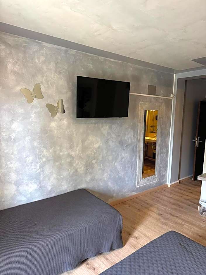 Hotel Cyrnea