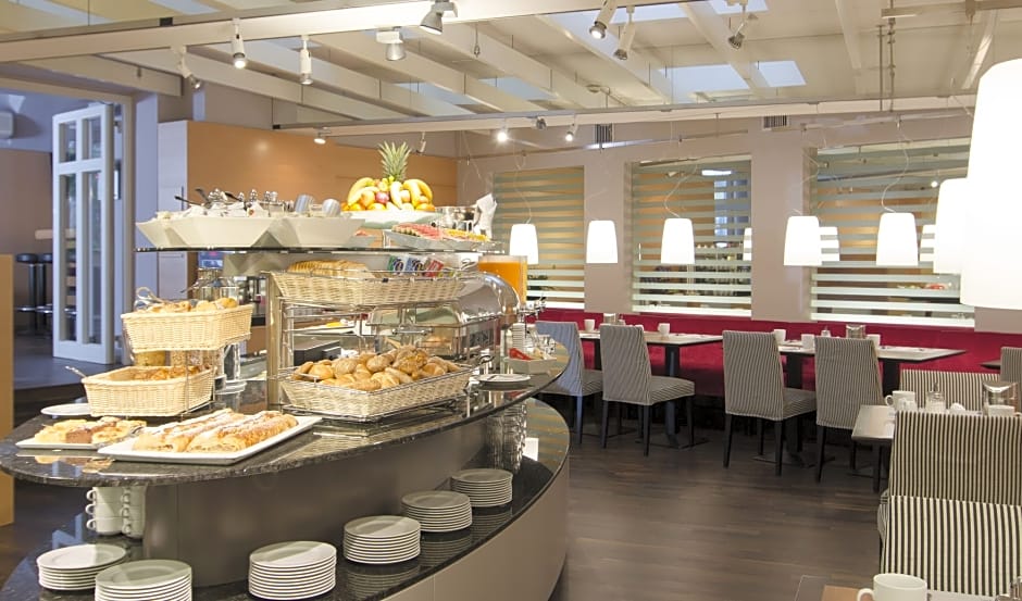 Holiday Inn Vienna City Austria Rates From Eur49