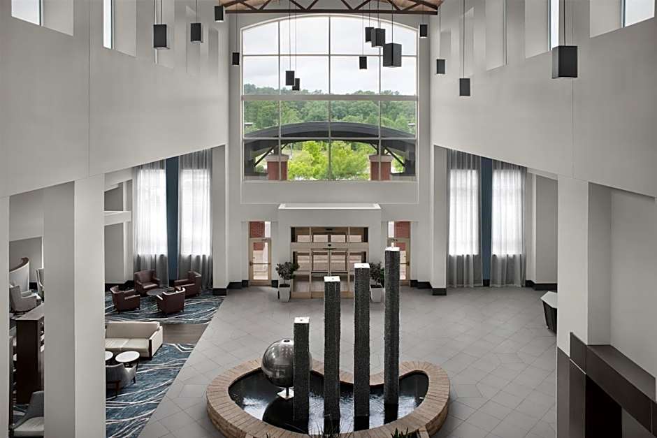 Embassy Suites By Hilton Birmingham / Hoover