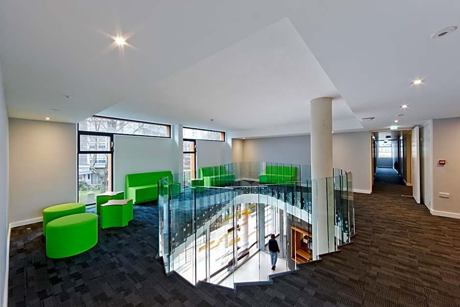 Torquay House (Royal Oak)