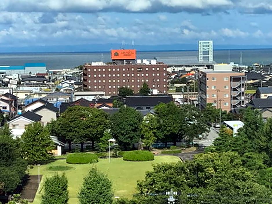 Apa Hotel Uozu-Ekimae
