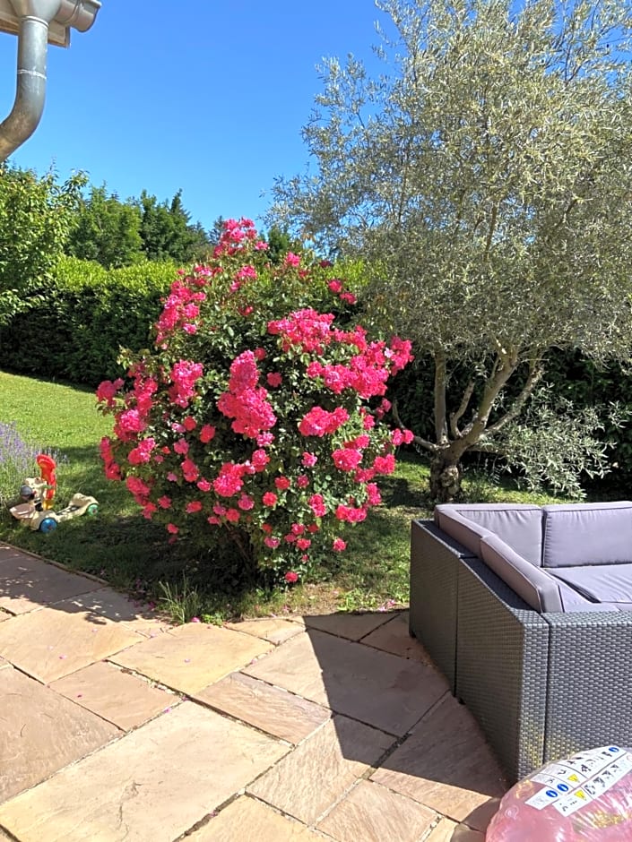 Chambres dans villa avec piscine