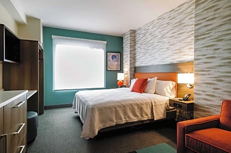 Studio King Size Bed