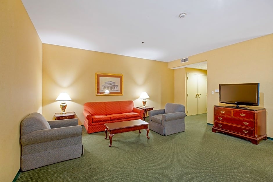 OYO Hotel St Louis Downtown City Center MO