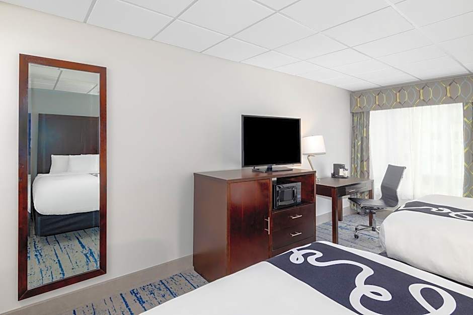 La Quinta Inn & Suites by Wyndham Lynnwood