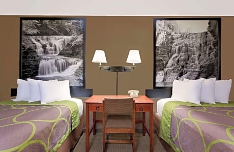 2 Double Beds Non-Smoking