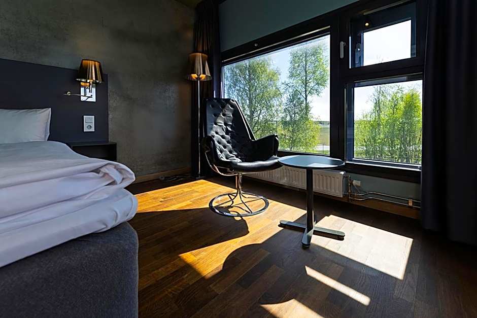 Comfort Hotel Runway