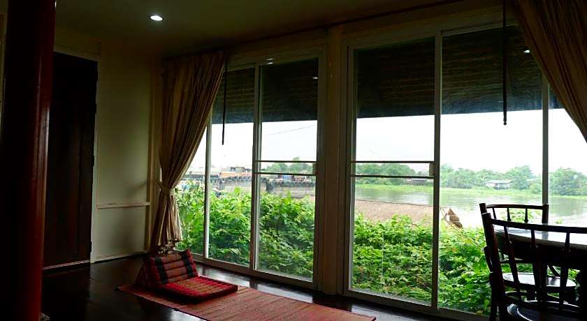 Ayutthaya Garden River Home