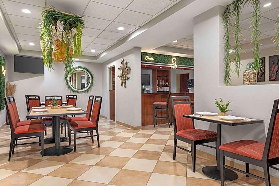 Wyndham Garden Duluth