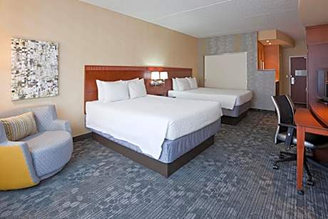 Queen Room with Two Queen Beds and Roll-in Shower - Mobility and Hearing Accessible