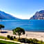 Hotel Baia Azzurra - Lake Front