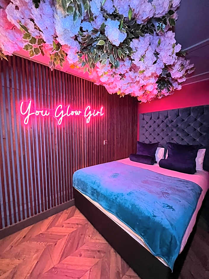 Manchester's ONLY private party suite for 12 with Makeup Room