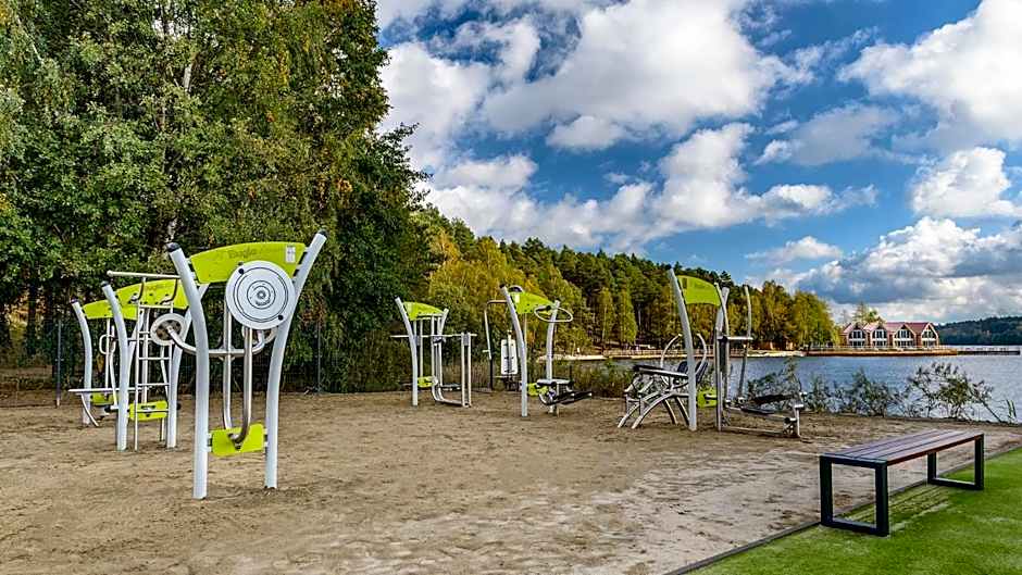 PRZYSTAŃ WYGONIN knéżka i wino