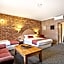 Quality Inn Colonial