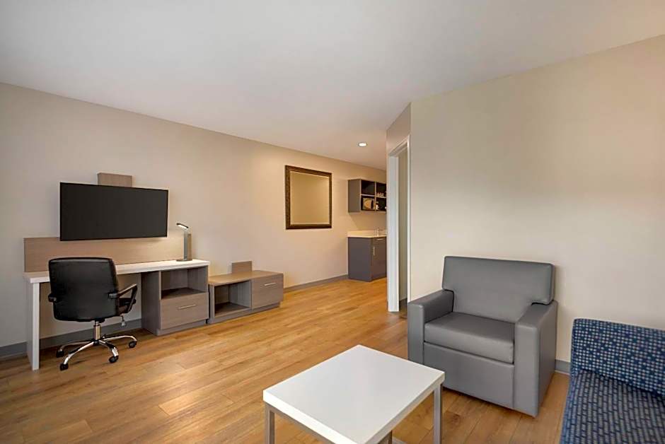 Days Inn by Wyndham Kelowna