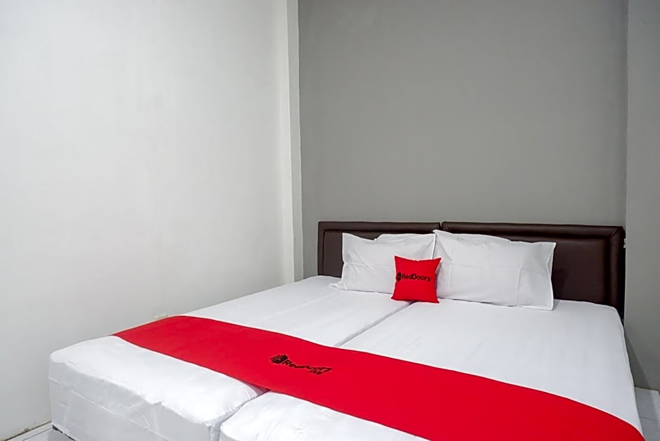 KoolKost Syariah near Universitas PGRI Semarang - Minimun Stay 6 Nights