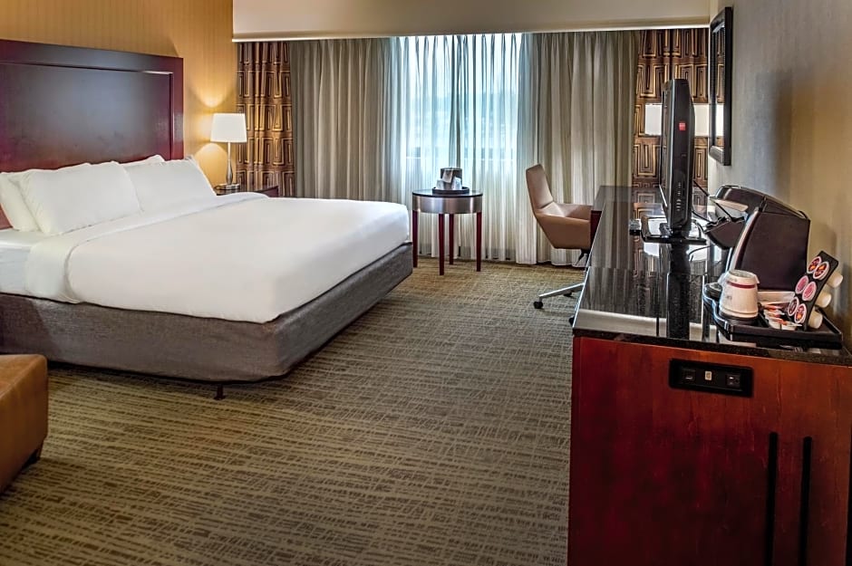 Crowne Plaza St. Louis Airport