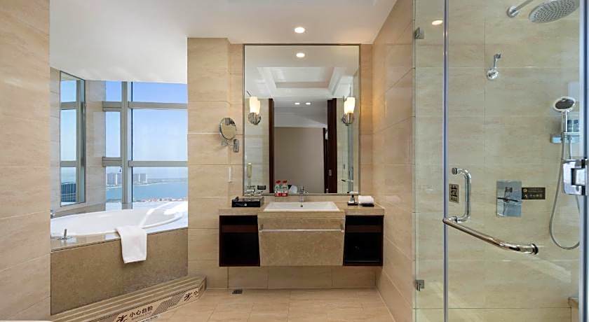 Qingdao Grand New Century Hotel