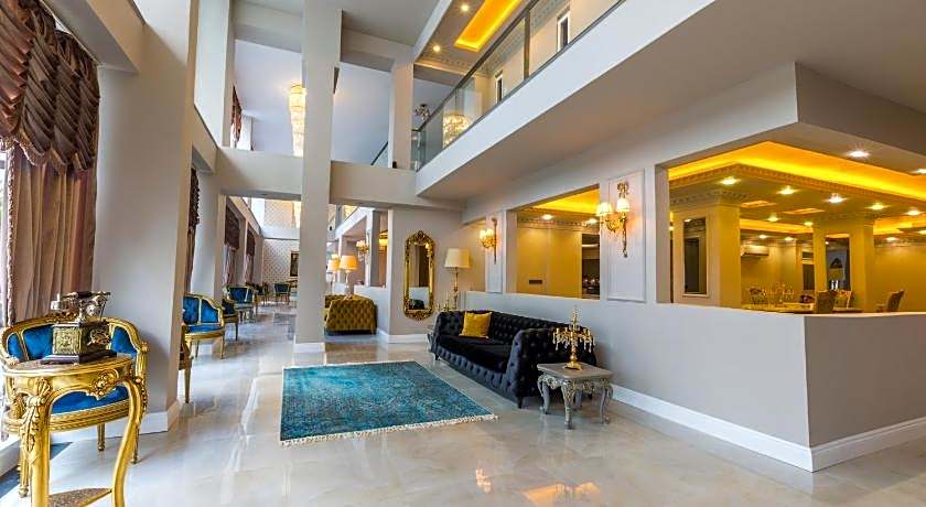 Real King Suite Hotel