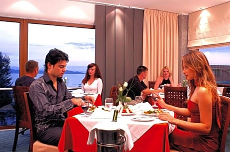 Aristoteles Holiday Resort & Spa