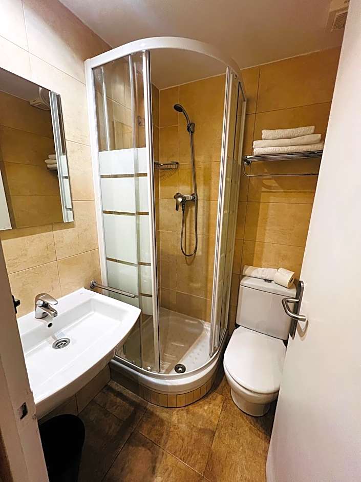 Ciudad Condal Hostal - Paseo de Gracia