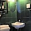 Midtown West Hotel