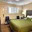 Holland Inn and Suites