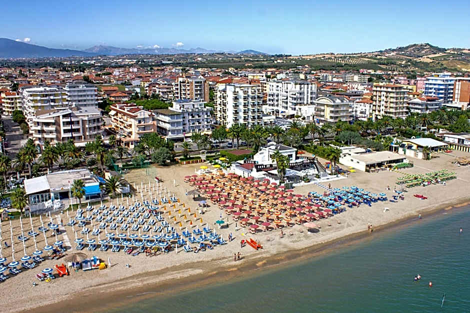 Hotel Tassoni Maison