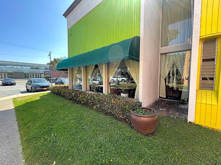 Hotel Pacific Garden