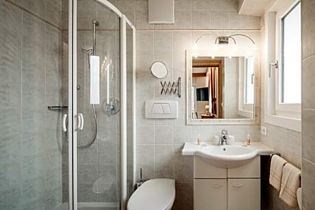 Superior Double Room with Balcony