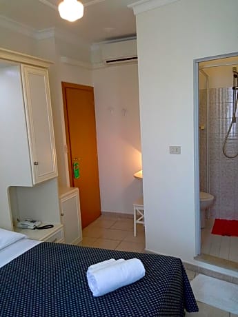 Small Double Room with Internal Bathroom