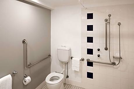 Mercure Brisbane Garden City