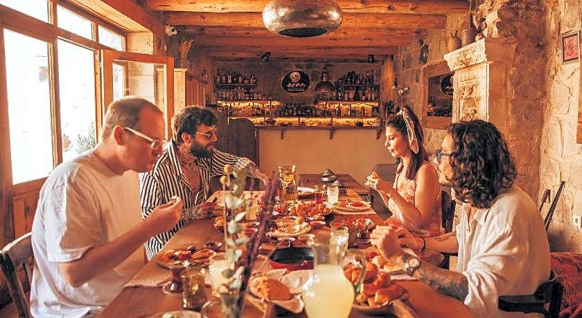 Doda Artisanal Cave Hotel 14