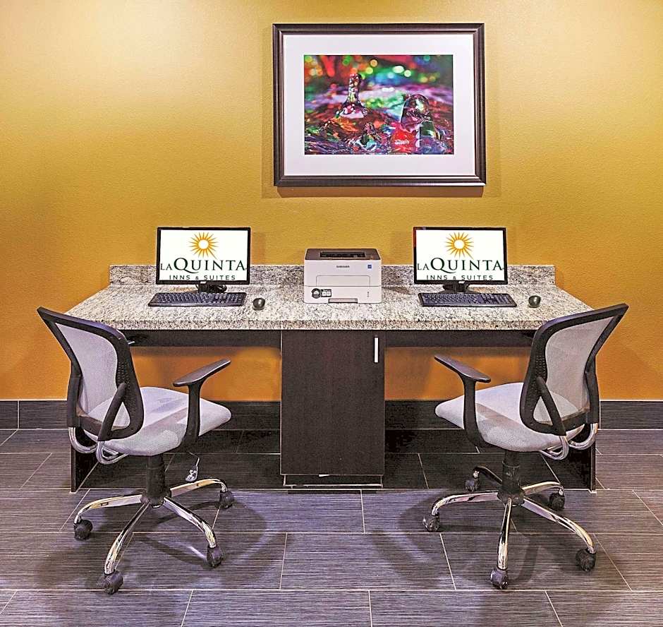 La Quinta Inn & Suites by Wyndham Jourdanton - Pleasanton