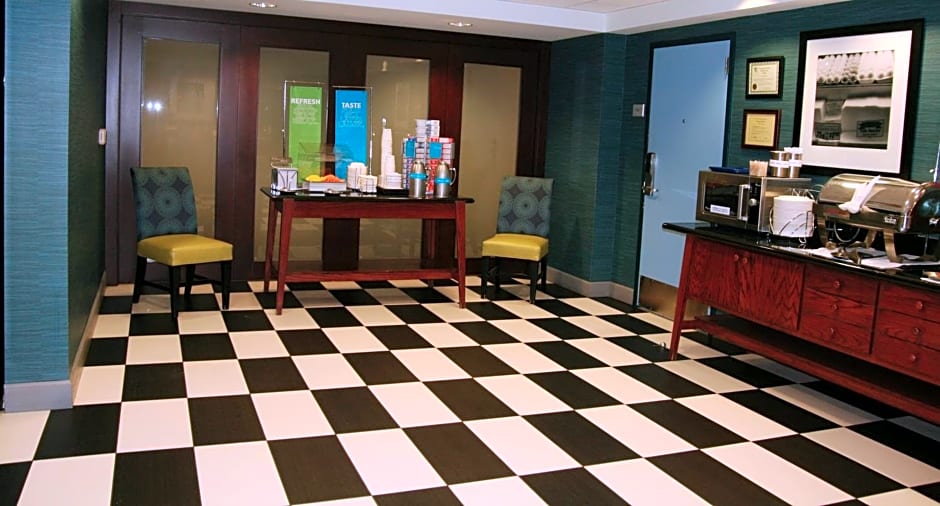 Hampton Inn & Suites Bloomington Normal