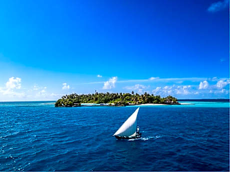 Makunudu Island Resort