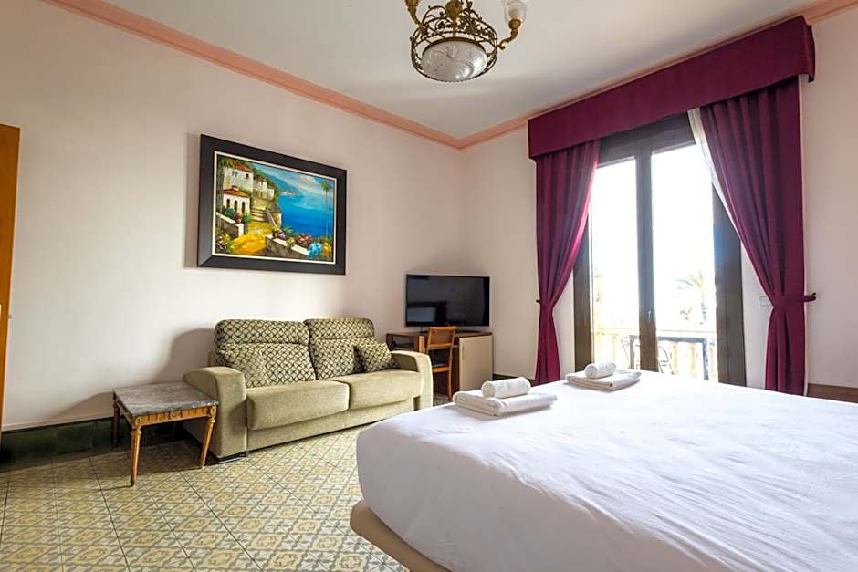 Hotel Llar de Capitans